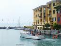 Dateiname=Sirmione_09.jpg
Dateigröße=97KB
Abmessungen: 799x600
hinzugefügt am: 12. Juni 2012 Sirmione_09.jpg