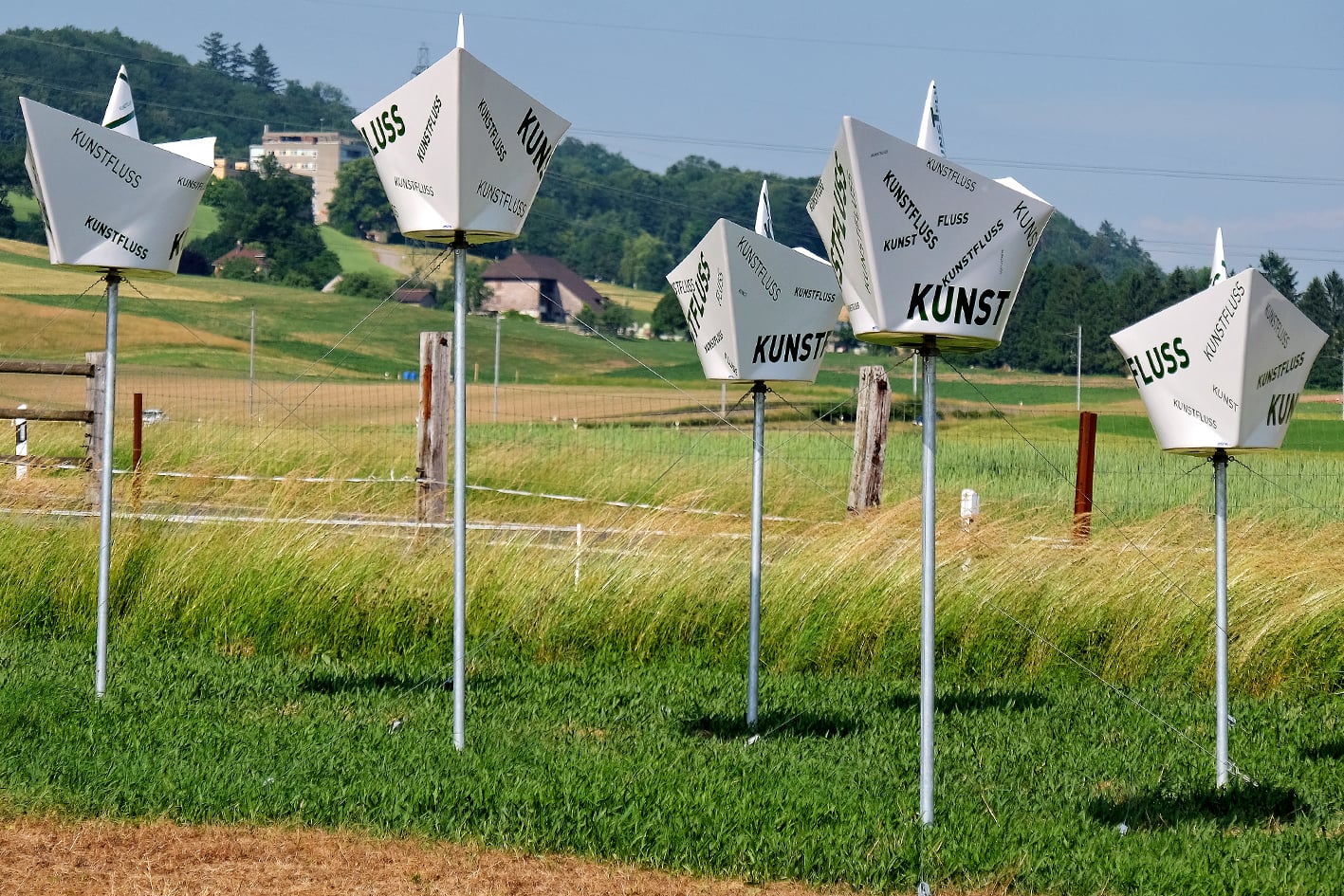 kunstfluss, art is wo, kunstweg, attiswil, museum attiswil, kunst und skulpturenweg, kultur, fotohaefeli