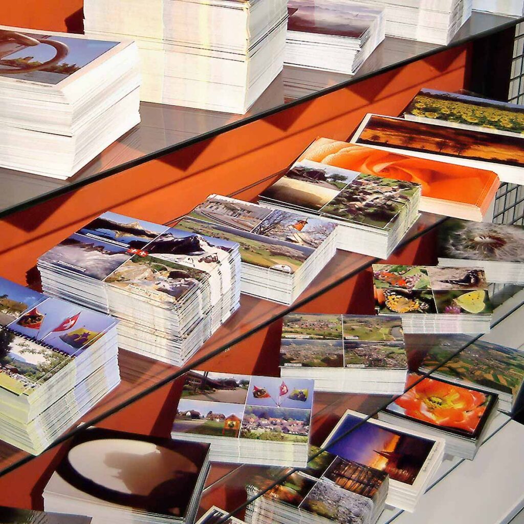 Ansichtskarten, Postkarten in diversen Formaten. Ladengeschäft Foto Haefeli in Aarwangen.
