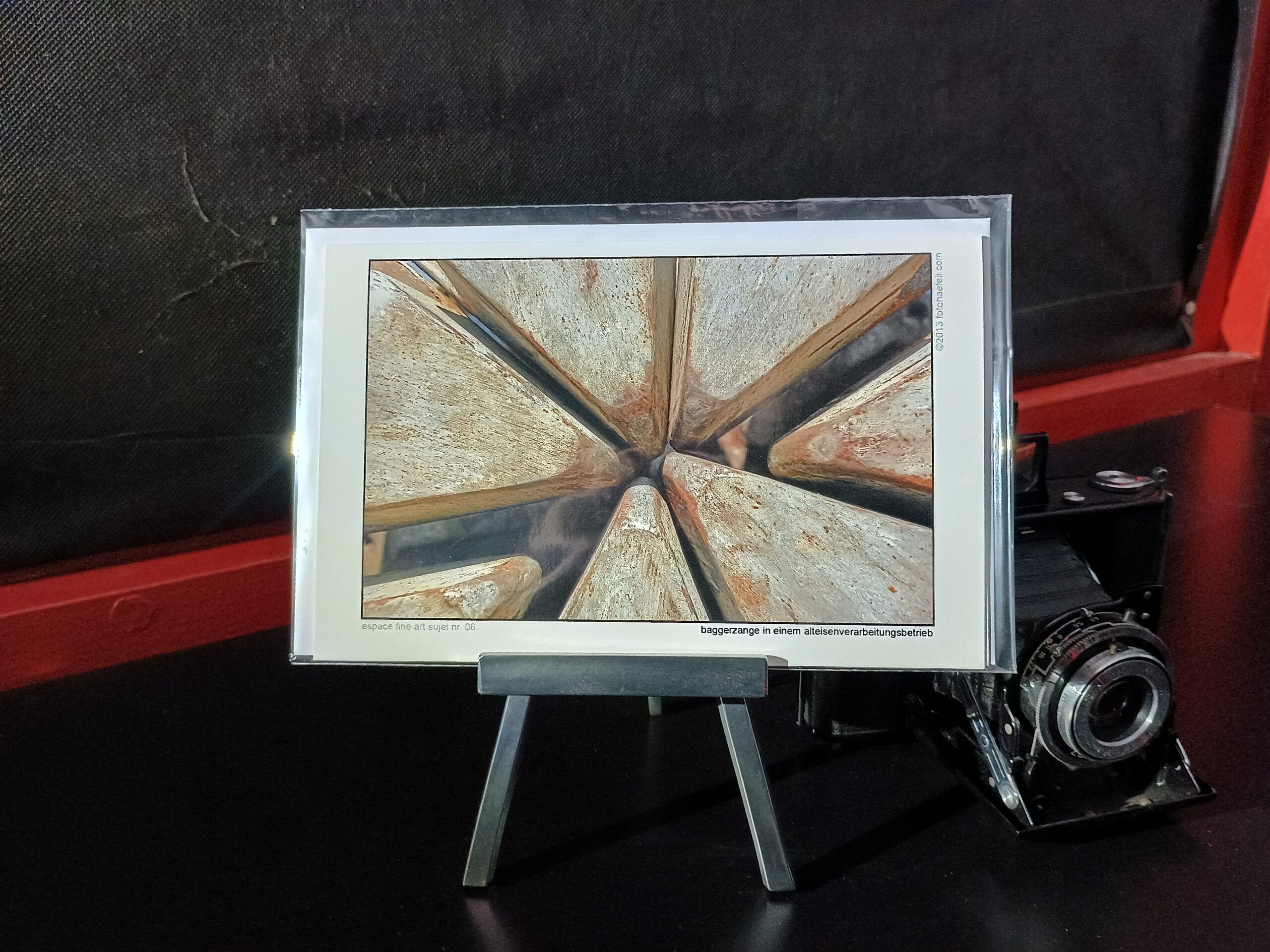 Detail einer baumaschine am clean up day